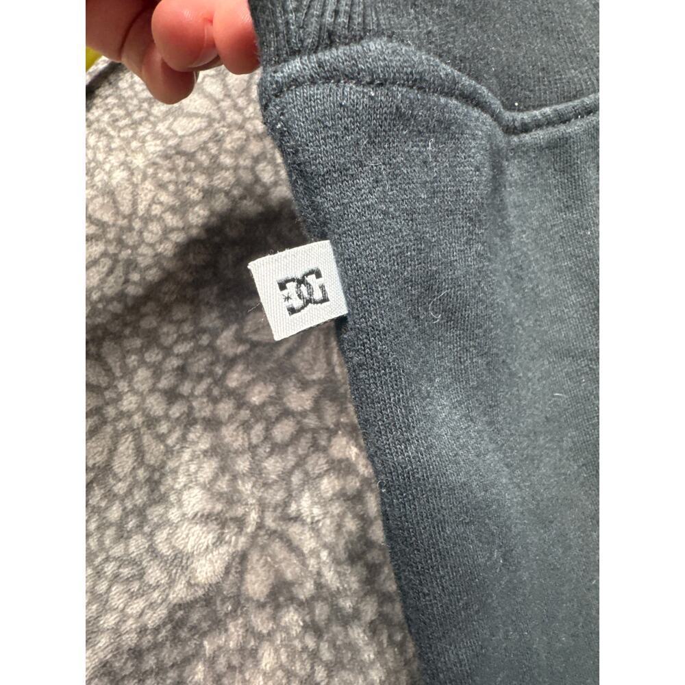 DC Shoes Crewneck Sweatshirt Youth Medium 10/12 Black Skate Logo Pullover - Picture 6 of 7
